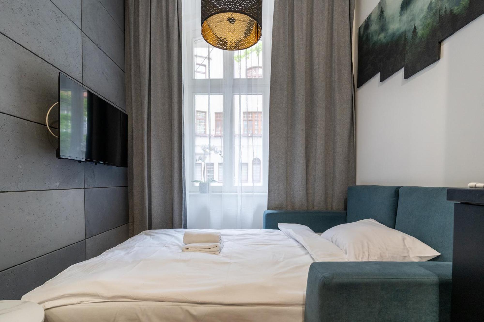 Zwirki I Wigury Apartment *