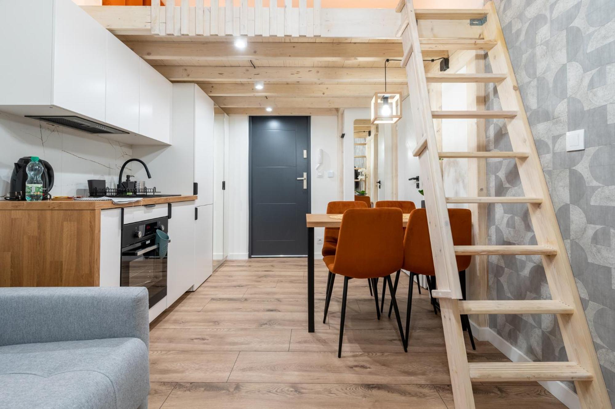 Zwirki I Wigury Apartment *